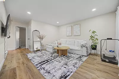2125 Northwood Circle #H, Concord, CA 94520 - Photo 9