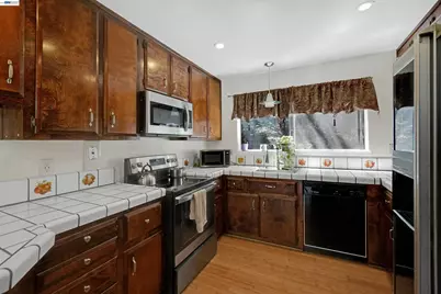 1743 Panda Way, Hayward, CA 94541 - Photo 19
