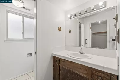 72 Lake Dr, Antioch, CA 94509 - Photo 17