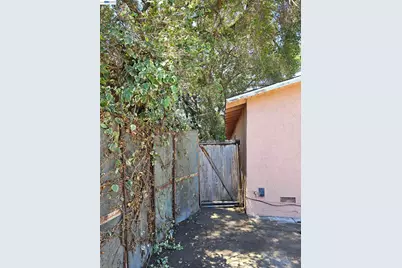 2338 Dumbarton Ave, East Palo Alto, CA 94303 - Photo 49