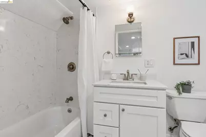 815 Portal Ave, Oakland, CA 94610 - Photo 39