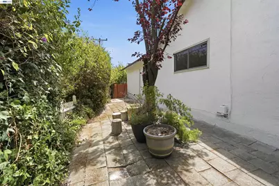 2337 Bentley Ct, Castro Valley, CA 94546 - Photo 7