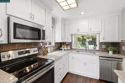 290 Pebblecreek Ct, Martinez, CA 94553 - Photo 13
