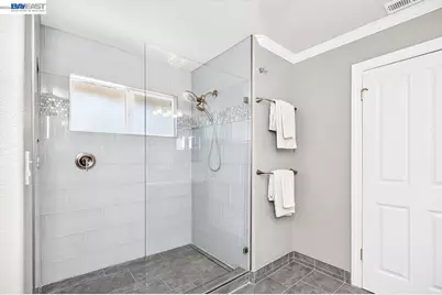 282 Del Valle Ct, Pleasanton, CA 94566 - Photo 31