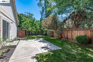 282 Del Valle Ct, Pleasanton, CA 94566 - Photo 43