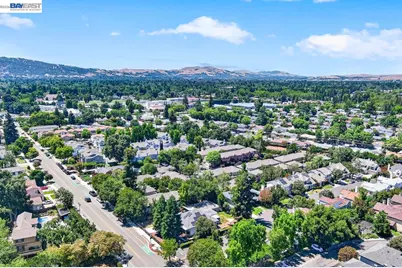 282 Del Valle Ct, Pleasanton, CA 94566 - Photo 51