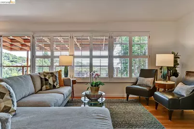 585 Crestmont Dr, Oakland, CA 94619 - Photo 7