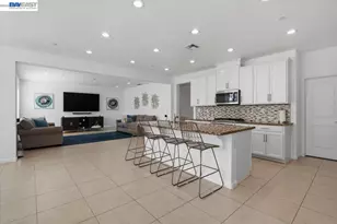 4003 Summit Dr, Tracy, CA 95377 - Photo 7
