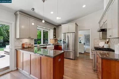 247 Corliss Dr, Moraga, CA 94556 - Photo 15