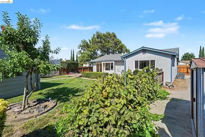 4630 Burgundy Dr, Oakley, CA 94561 - Photo 17