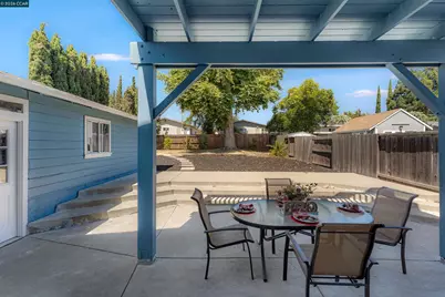1243 Plaza Dr, Martinez, CA 94553 - Photo 19