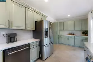 1243 Plaza Dr, Martinez, CA 94553 - Photo 17