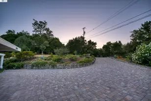 140 Sheridan Way, Woodside, CA 94062 - Photo 69