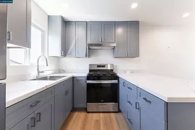 1377 Monterey St, Richmond, CA 94804 - Photo 5