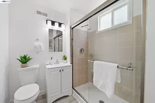 31070 Meadowbrook Ave, Hayward, CA 94544 - Photo 29