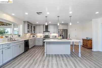 1700 Eureka Ave, Brentwood, CA 94513 - Photo 21
