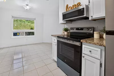 2728 Harvest Ln, Antioch, CA 94531 - Photo 15