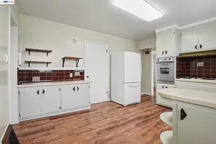 301 Lincoln Ave, Alameda, CA 94501 - Photo 17