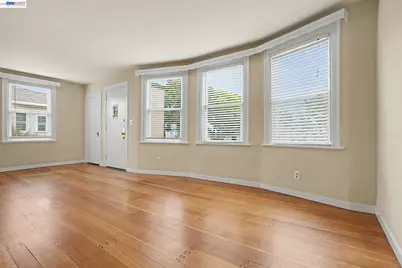 301 Lincoln Ave, Alameda, CA 94501 - Photo 5
