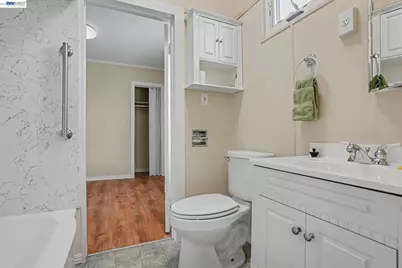 301 Lincoln Ave, Alameda, CA 94501 - Photo 19