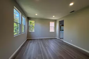 439 Kent Dr, Mountain View, CA 94043 - Photo 11