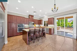 9701 Sara Ann Ct, Dublin, CA 94568 - Photo 5