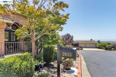 2433 Fox Ridge Dr, Castro Valley, CA 94546 - Photo 17