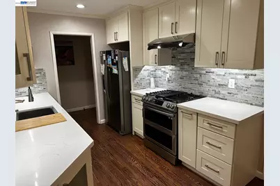2683 Parkside Dr, Fremont, CA 94536 - Photo 3