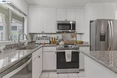20153 Forest Ave #9, Castro Valley, CA 94546 - Photo 13