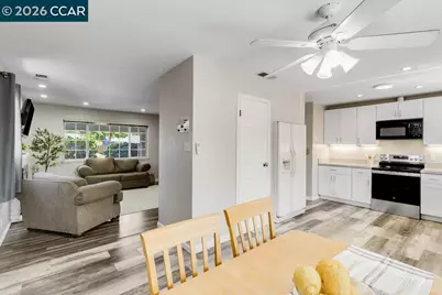 3485 Hillsborough Dr, Concord, CA 94520 - Photo 15
