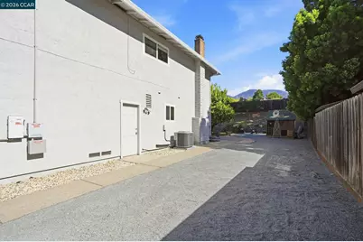 717 Bloching Cir, Clayton, CA 94517 - Photo 37