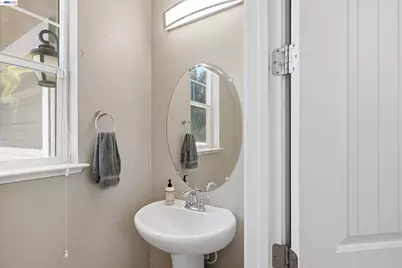 146 Halsey Way, Pittsburg, CA 94565 - Photo 9