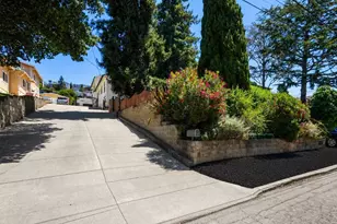 7974 Hillmont Dr, Oakland, CA 94605 - Photo 51