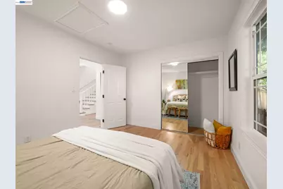 7974 Hillmont Drive, Oakland, CA 94605 - Photo 23