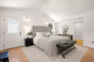 7974 Hillmont Dr, Oakland, CA 94605 - Photo 13