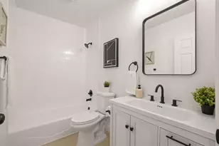 7974 Hillmont Dr, Oakland, CA 94605 - Photo 25