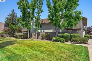 55 Massolo Dr, Pleasant Hill, CA 94523 - Photo 25