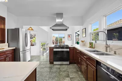 3107 Central Ave, Alameda, CA 94501 - Photo 17