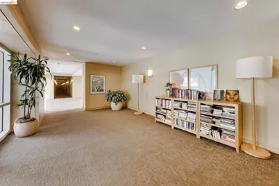 1 Lakeside Drive #410, Oakland, CA 94612 - Photo 39