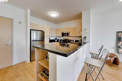 1 Lakeside Drive #410, Oakland, CA 94612 - Photo 5