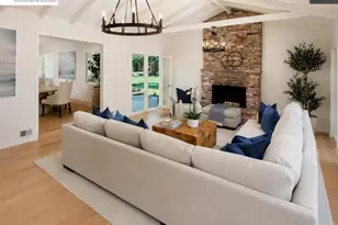 617 Giralda Dr, Los Altos, CA 94024 - Photo 3