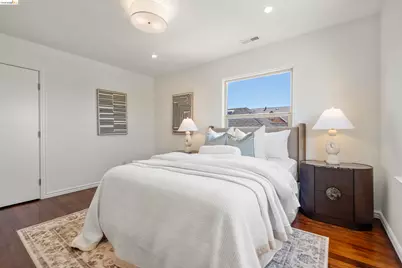 3306 West St, Oakland, CA 94608 - Photo 25