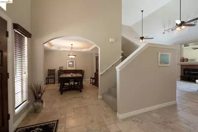 5232 Horseshoe Bend Ave, Clovis, CA 93619 - Photo 7