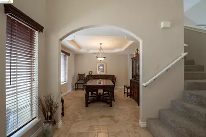 5232 Horseshoe Bend Ave, Clovis, CA 93619 - Photo 9