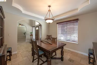 5232 Horseshoe Bend Ave, Clovis, CA 93619 - Photo 11