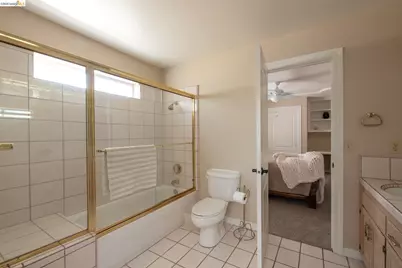5232 Horseshoe Bend Ave, Clovis, CA 93619 - Photo 25