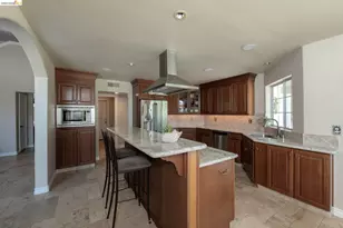 5232 Horseshoe Bend Ave, Clovis, CA 93619 - Photo 17