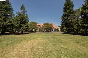 5232 Horseshoe Bend Ave, Clovis, CA 93619 - Photo 45