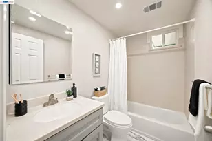 1082 Springfield Dr, Walnut Creek, CA 94598 - Photo 19