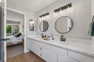 505 Lagunaria Ln, Alameda, CA 94502 - Photo 43